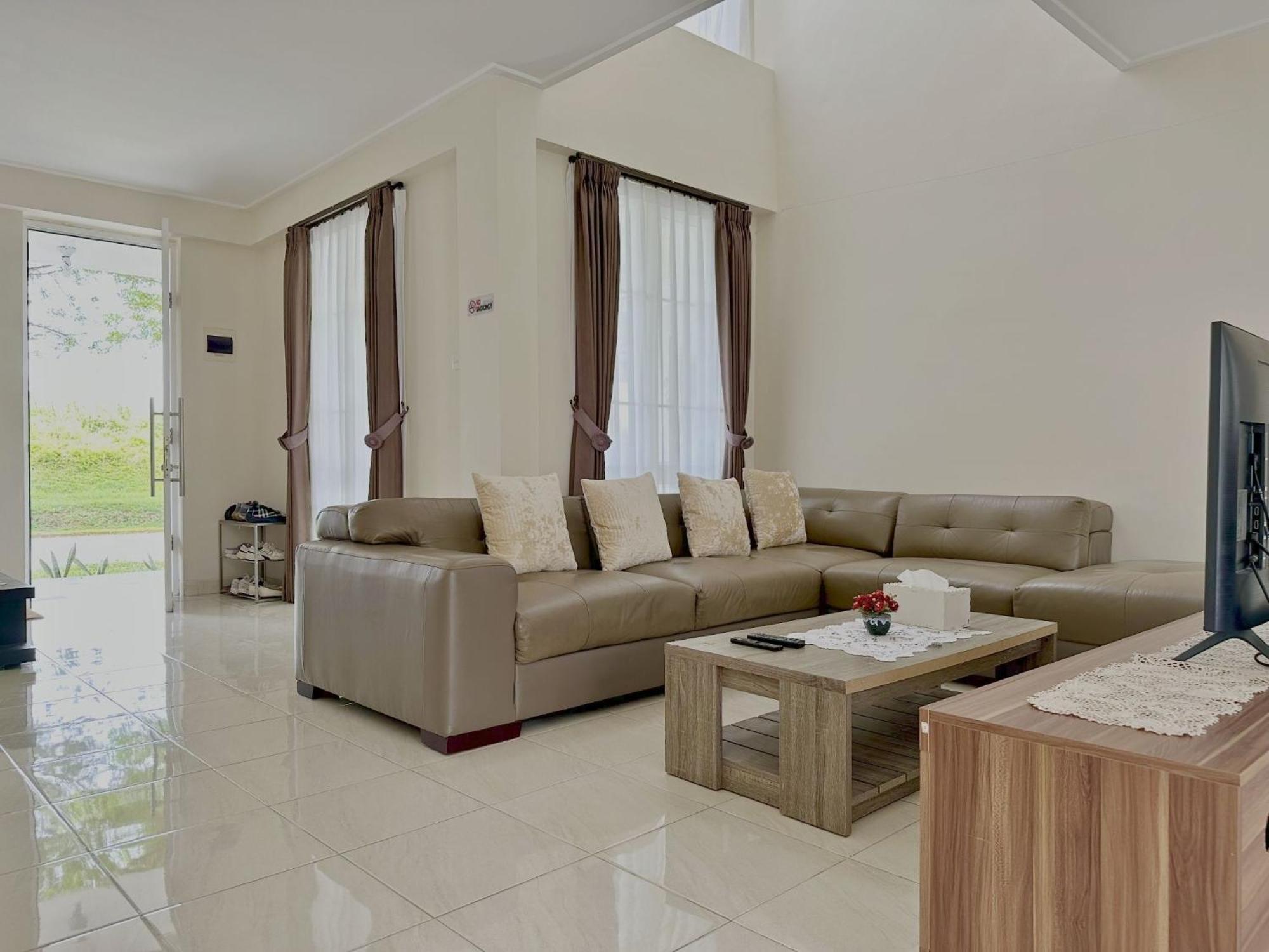 Blessimore Springhill 4Br Palembang Exterior photo