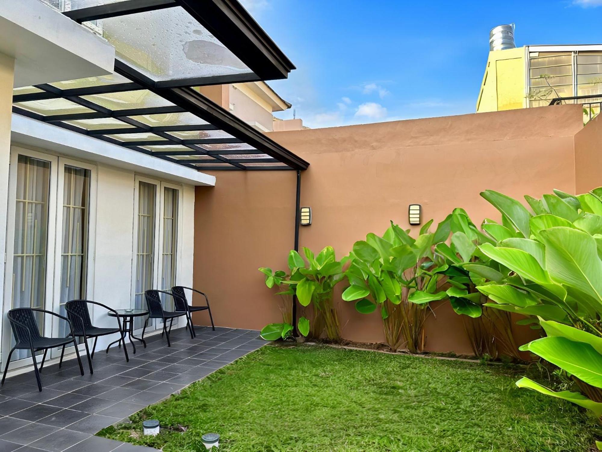 Blessimore Springhill 4Br Palembang Exterior photo