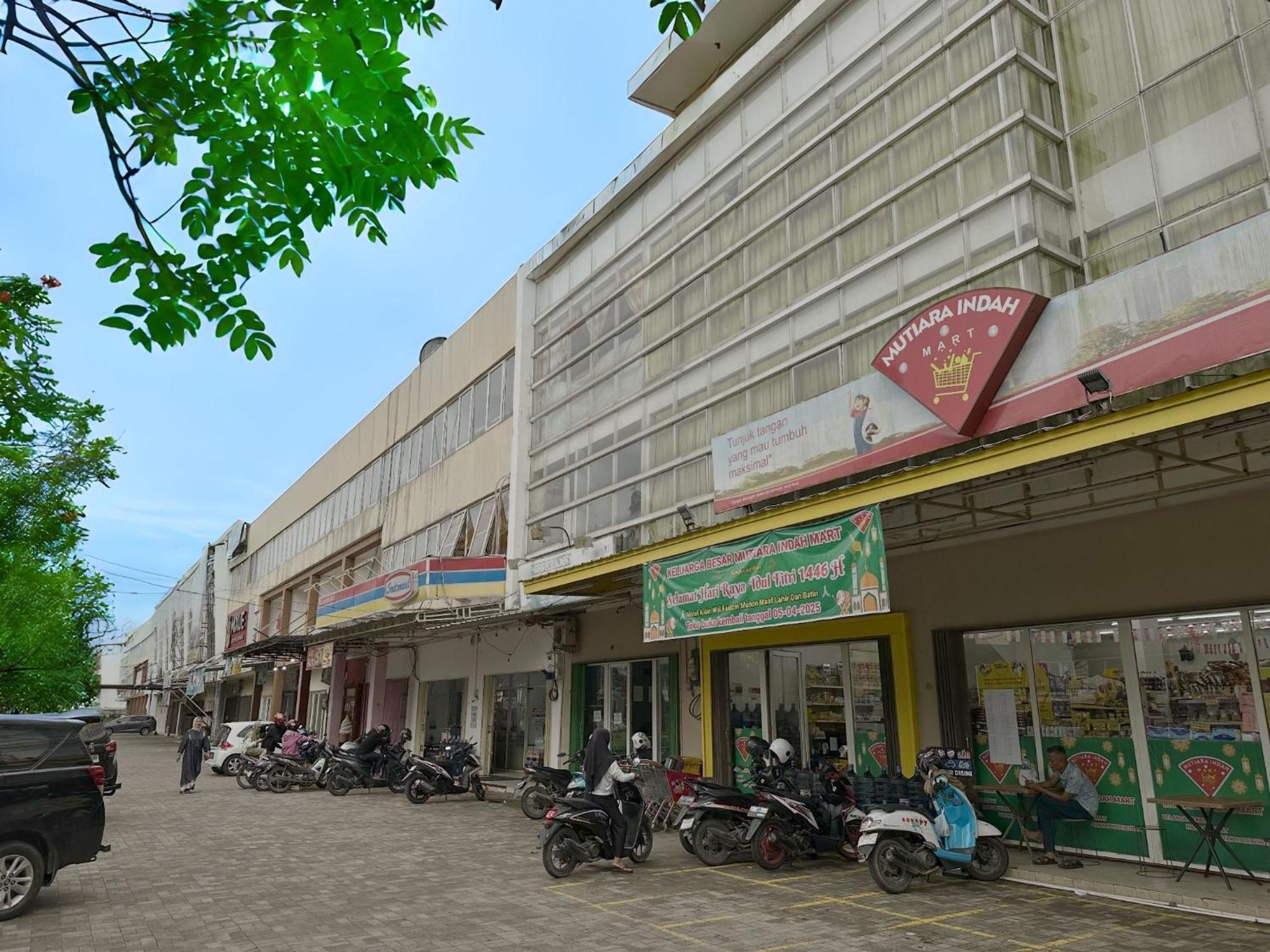 Blessimore Springhill 4Br Palembang Exterior photo